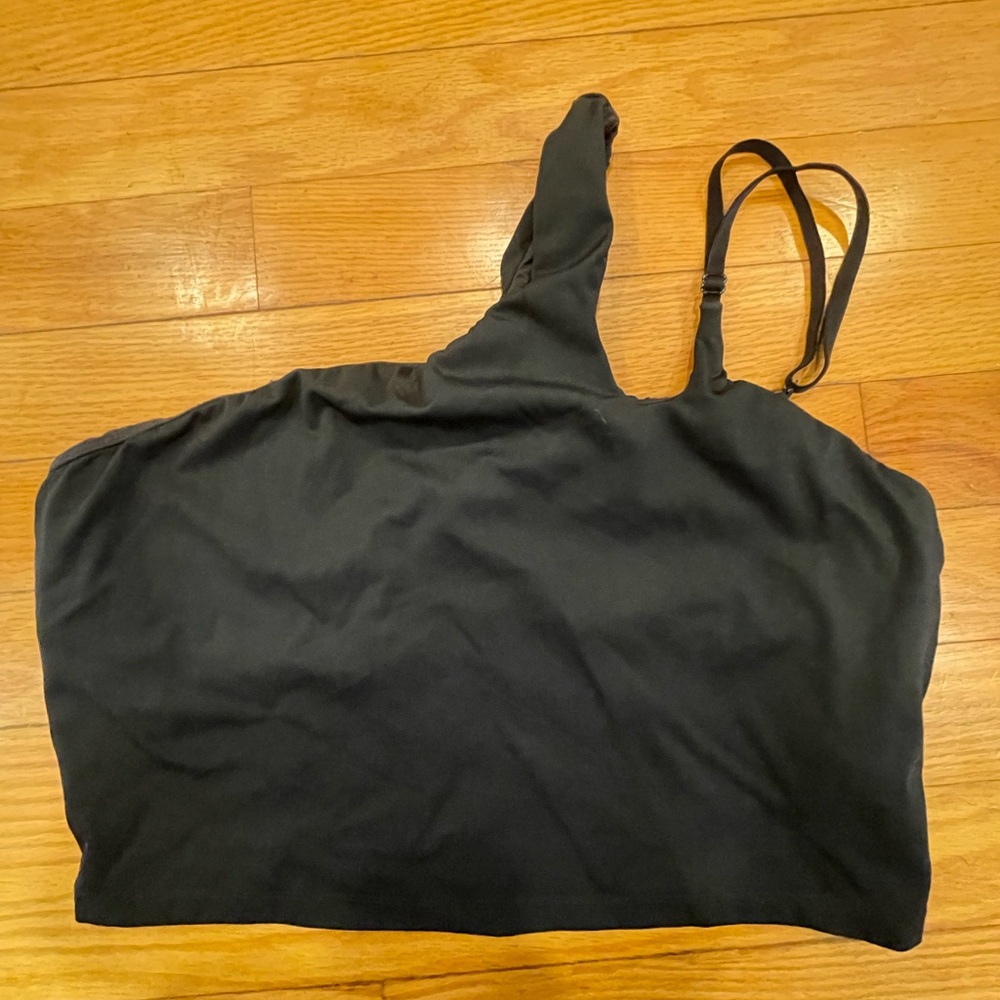 3/$24 💚 Halara NWOT crop sports bra.